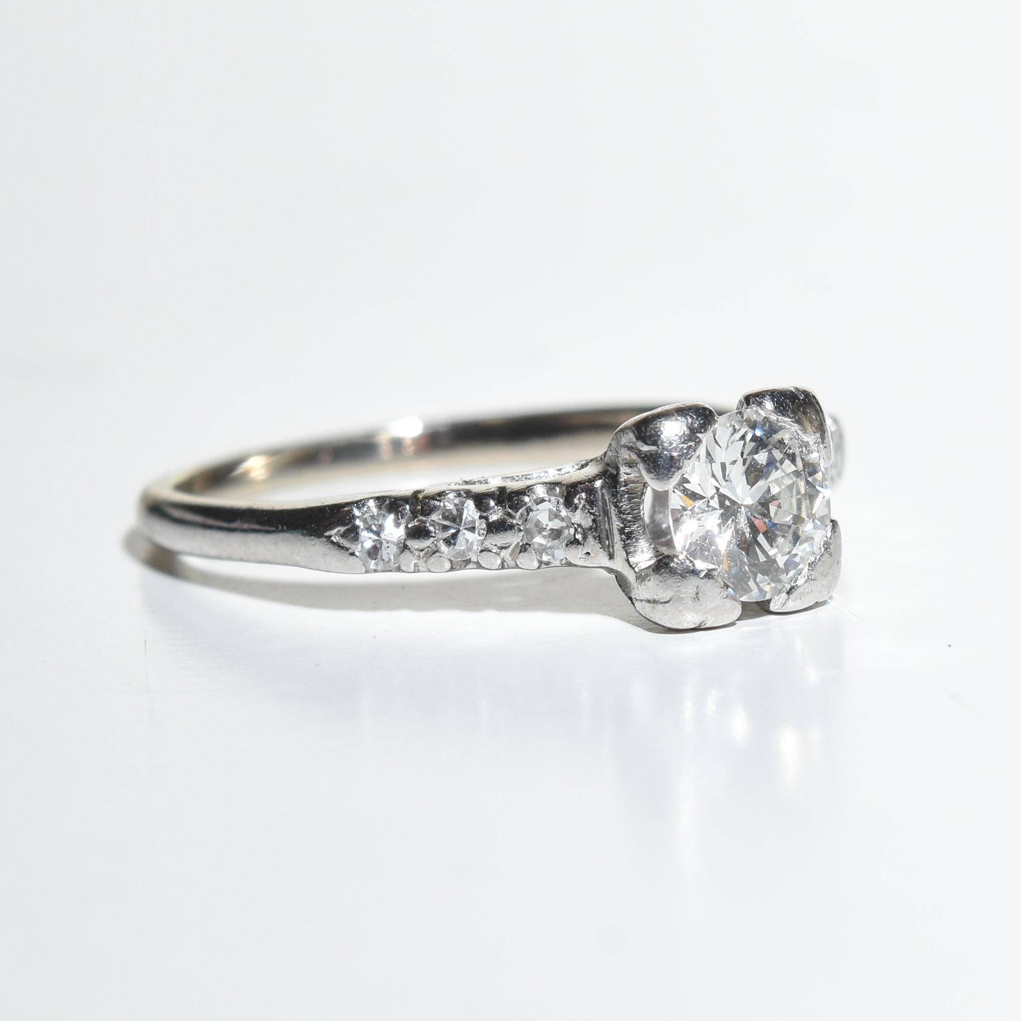 14kwg-diamond-ring-331-07.jpg