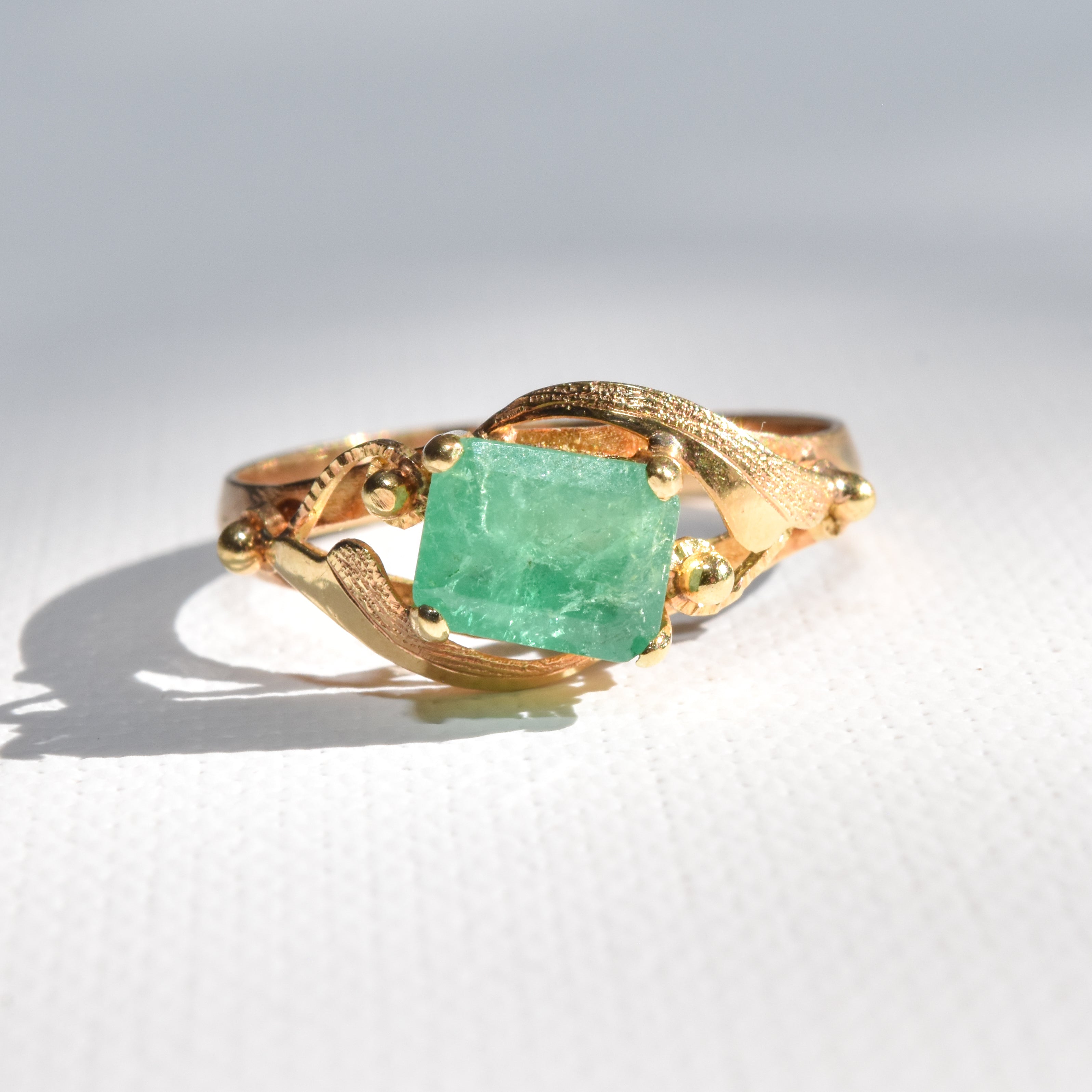 18k-emerald-324-08.jpg