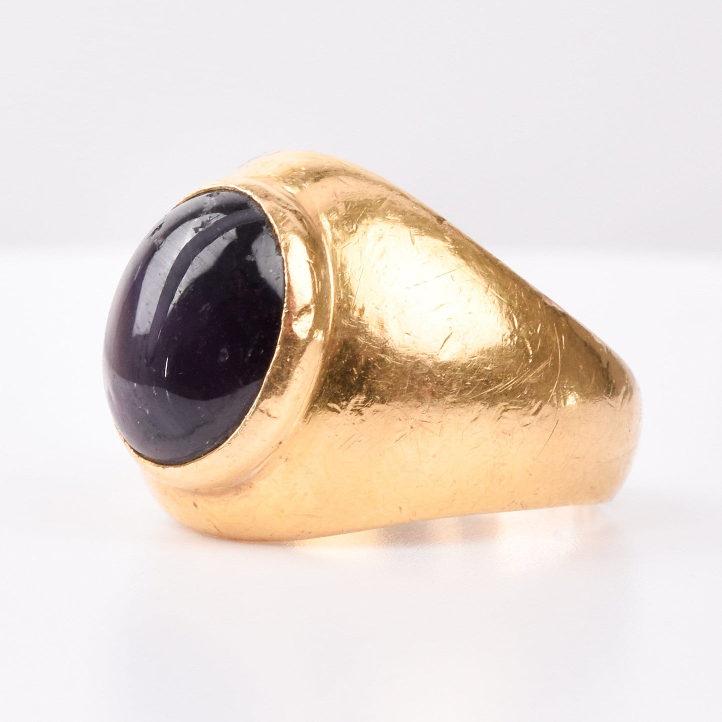 Black Star Sapphire Ring In 18K Yellow Gold, Solid Gold Cab Ring, Estate Jewelry, Size 5 3/4 US