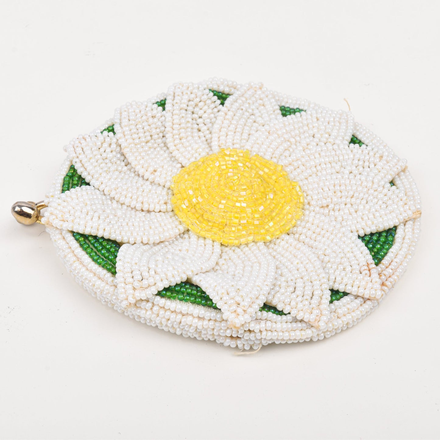 Cute Beaded Daisy Coin Purse, Small Kiss Clasp Flower Clutch, Vintage Delill Handbags, 4"