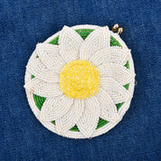 Cute Beaded Daisy Coin Purse, Small Kiss Clasp Flower Clutch, Vintage Delill Handbags, 4"