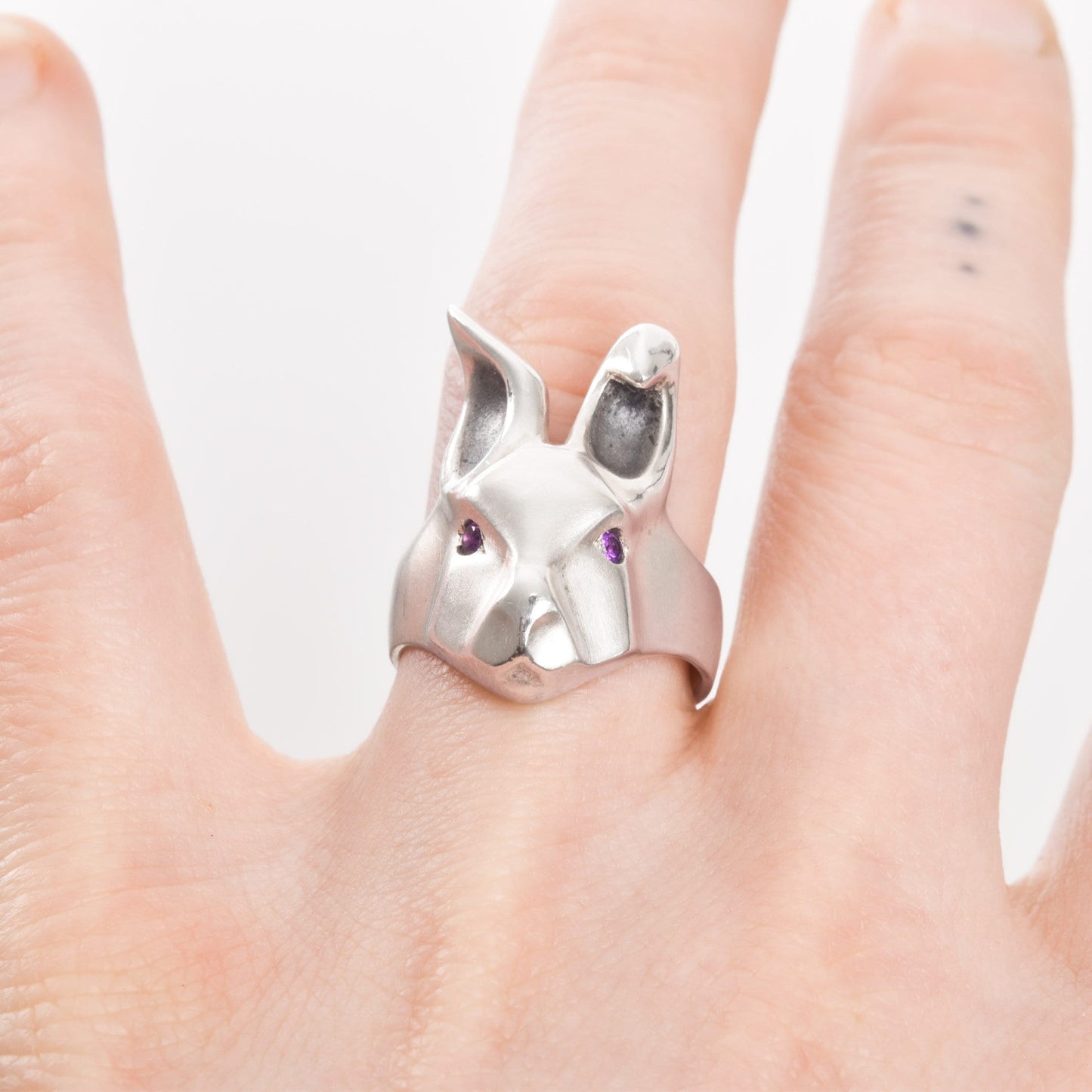 White Rabbit Ring With Amethyst Eyes, Modernist Sterling Silver Ring, Animal Jewelry, 7 1/2 US