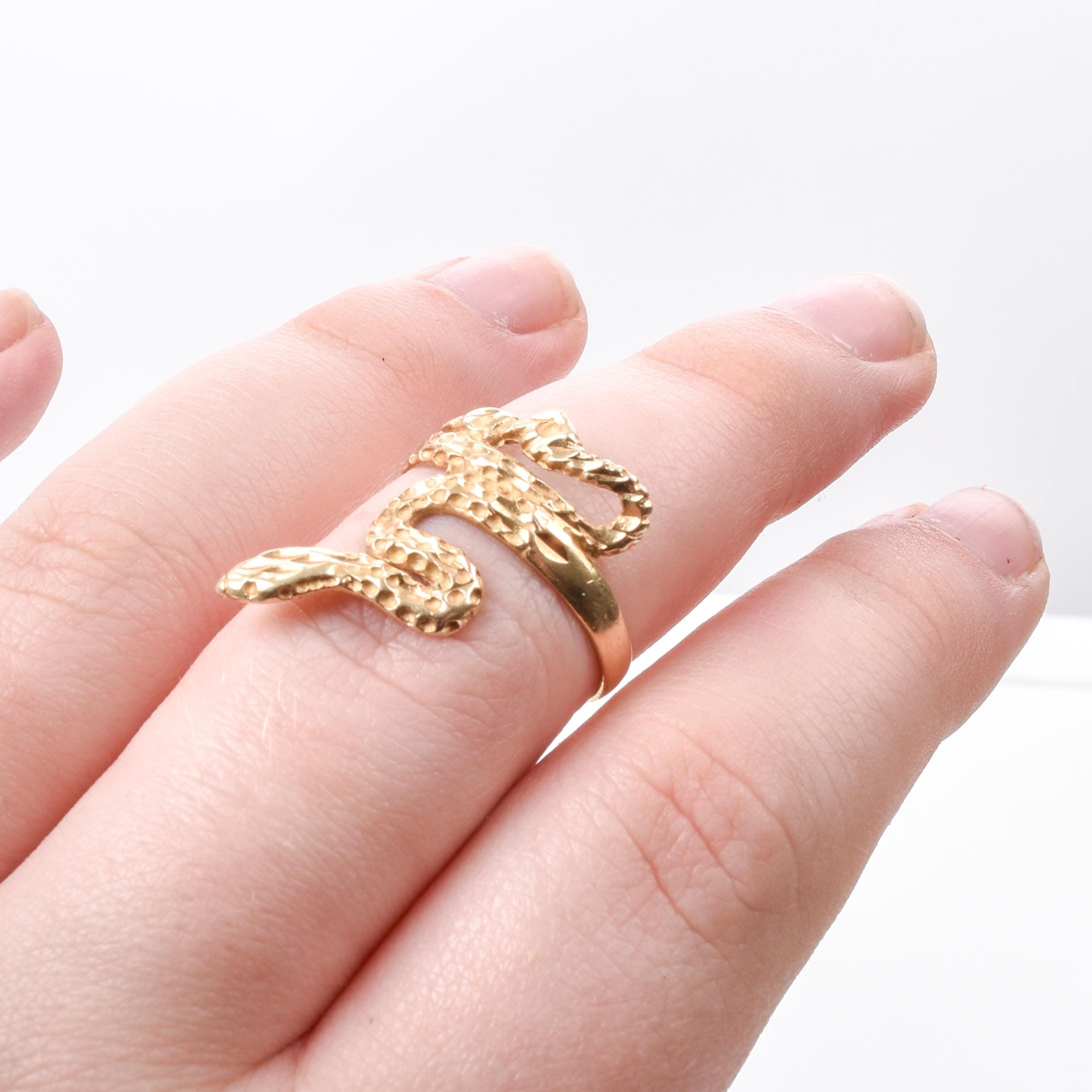 14K Gold Carved Vintage Snake Ring