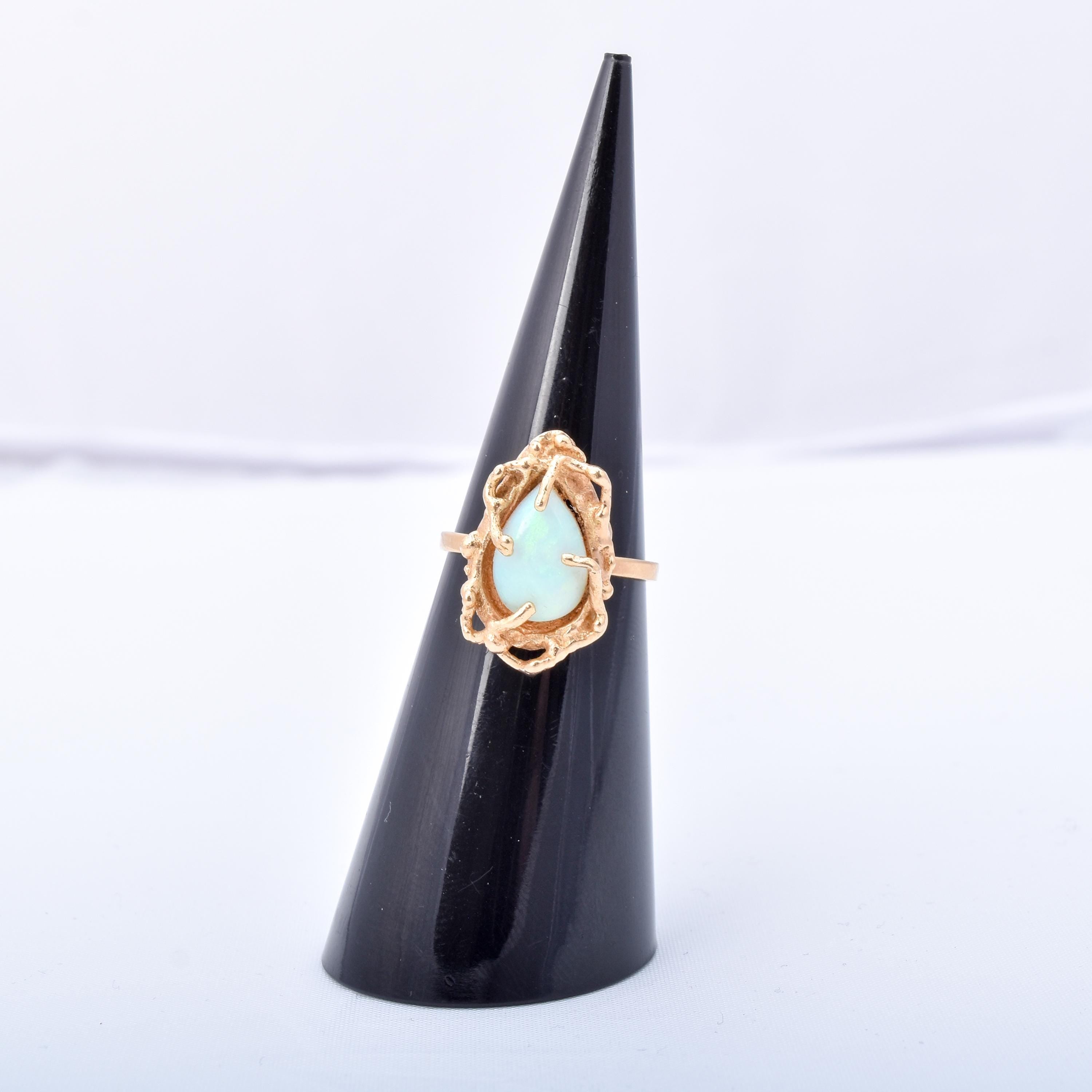 Brutalist 14K Gold Opal Nest Ring