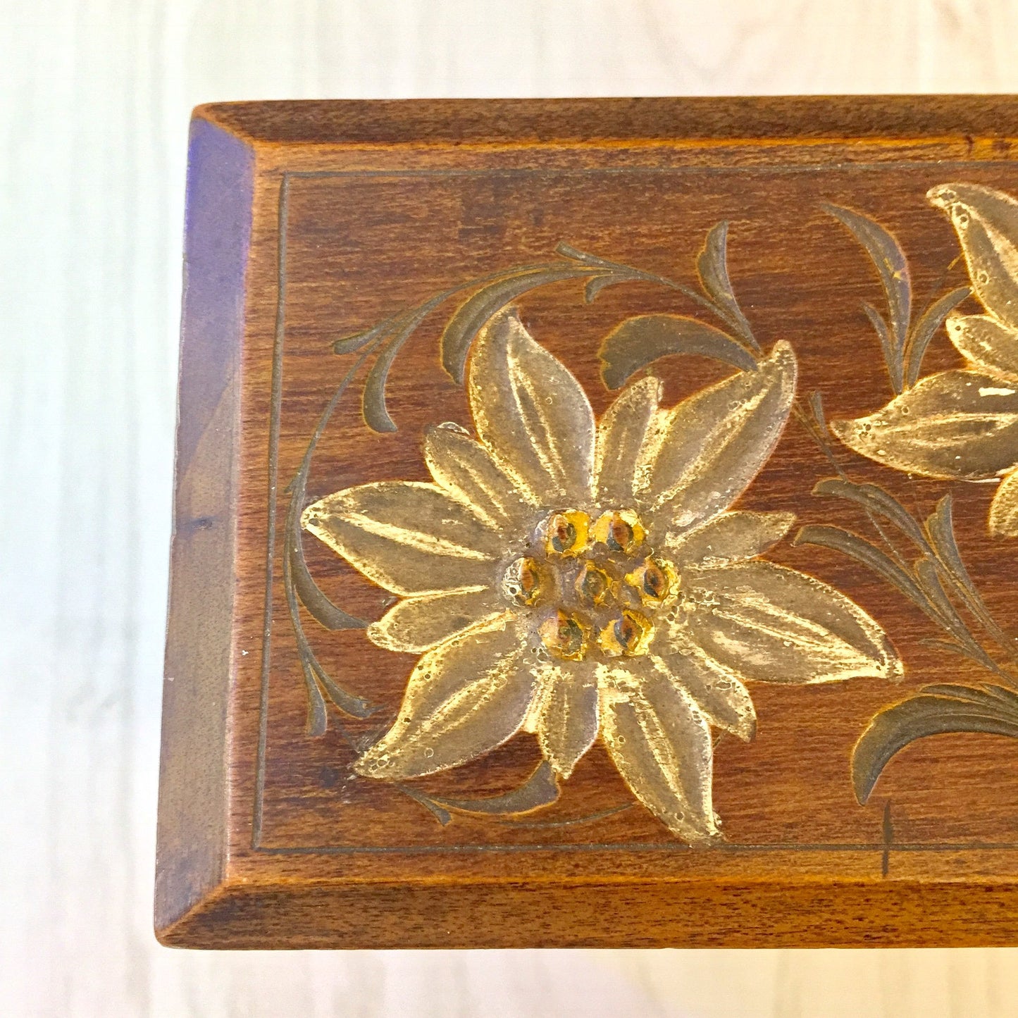 Decorative Polish hand-carved wooden box with floral design featuring a sunflower motif on the lid, crafted in the Zakopane style. Suitable for use as a recipe box, trinket box, or for storing business cards.
