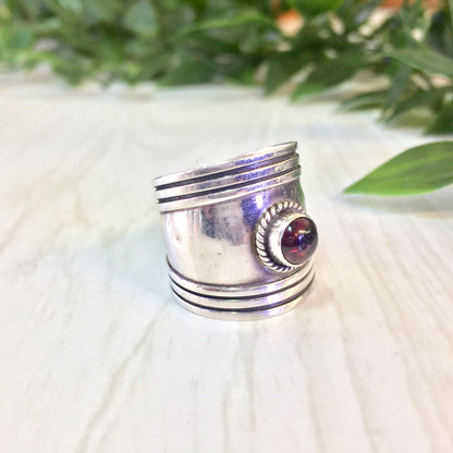 Vintage Silver Ring | Vintage Jewelry | Garnet Ring | Red Stone | Statement Ring | Sterling Silver | Sterling Ring | 925 | Jewelry | Gift