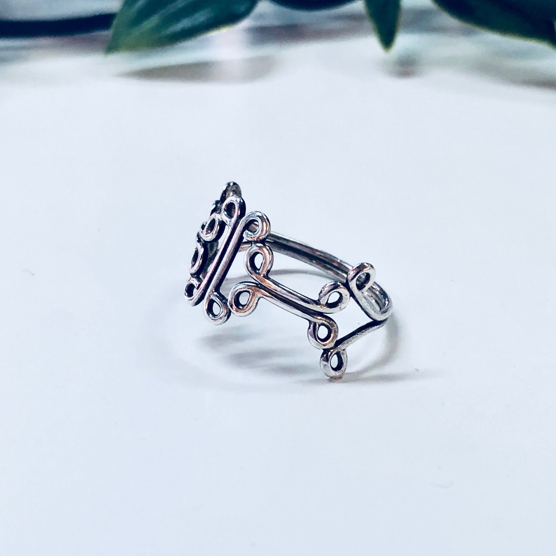 Vintage silver cutout ring with bohemian design, perfect as a minimalist anniversary gift or simple everyday jewelry piece.