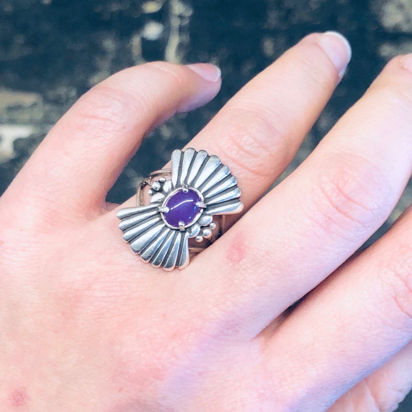 Vintage silver fan design ring with purple gemstone, boho style statement jewelry