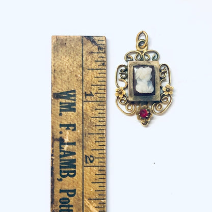 Vintage Cameo, Cameo Pendant, Cameo Jewelry, Vintage Jewelry, Gold Toned Jewelry, Red Gemstone, Red Cameo, Vintage Necklace, Flower Cameo