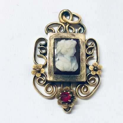 Vintage Cameo, Cameo Pendant, Cameo Jewelry, Vintage Jewelry, Gold Toned Jewelry, Red Gemstone, Red Cameo, Vintage Necklace, Flower Cameo