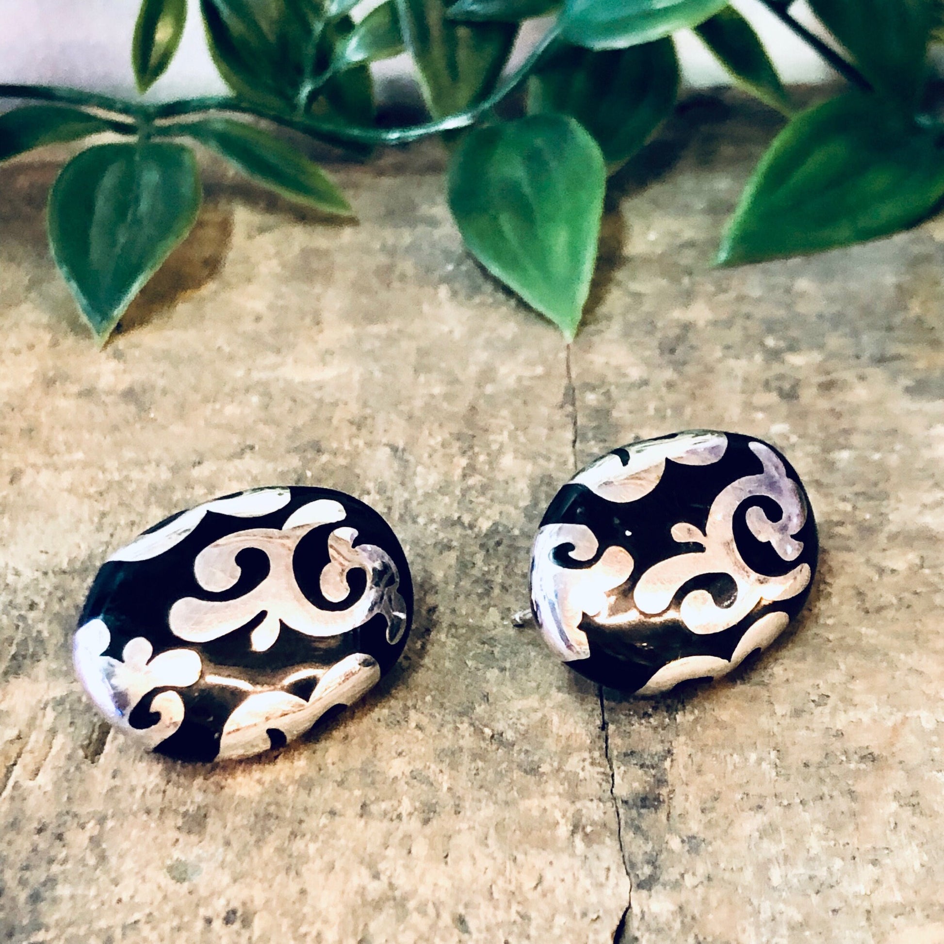 Vintage silver and black swirl design stud earrings for pierced ears, unique 925 silver jewelry