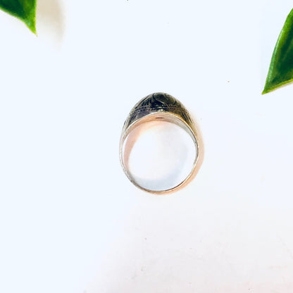 Vintage silver dome ring with etched design on leaves, unique everyday jewelry piece