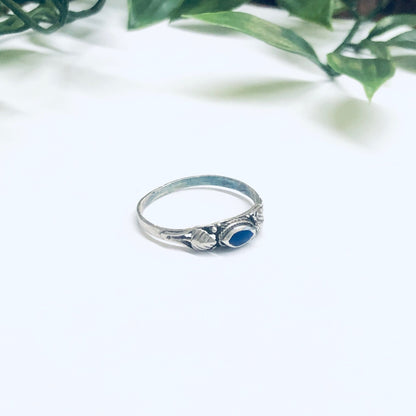 Silver Blue Lapis Ring with Leaf Design, Vintage Silver Ring, Blue Lapis Jewelry, Thin Band Ring