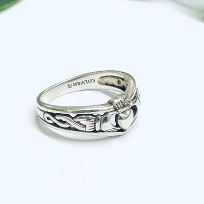 Solvar silver Claddagh ring featuring traditional Irish heart, crown and hands design symbolizing love, loyalty and friendship. Ideal as an Irish wedding band or promise ring.