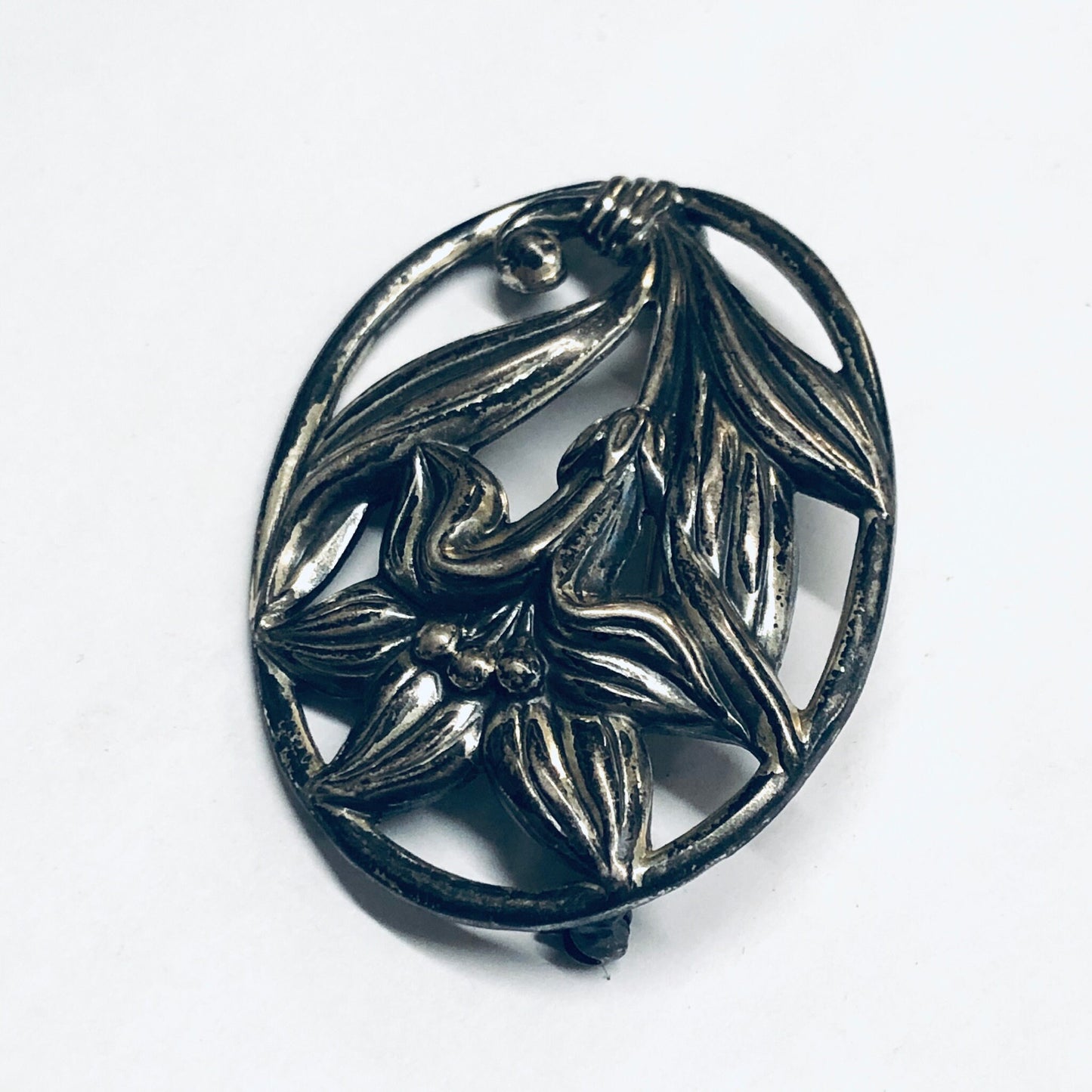 Silver Flower Pin, Brooch with Floral Design, Flower Jewelry, Vintage Brooch, Silver Pin