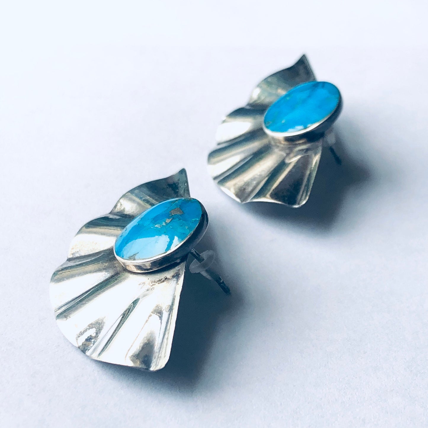 Vintage silver fan-shaped earrings with blue gemstones, earrings for pierced ears