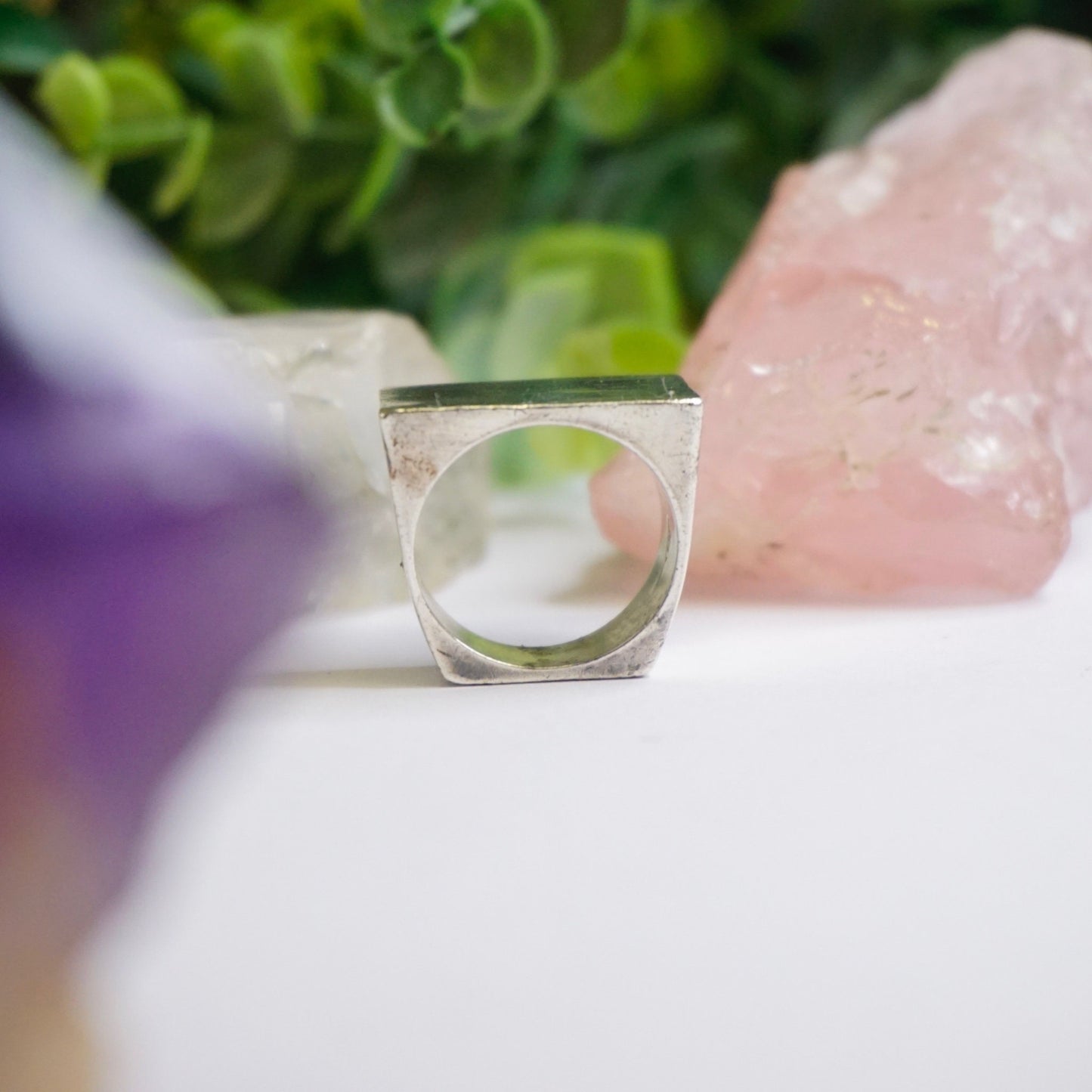 Vintage sterling silver signet ring with thick rectangular shape and large flat face, set on succulent plants and rose quartz crystal, men's solid 925 silver jewelry