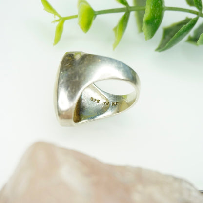 Vintage sterling silver ring with iridescent mother of pearl inlay, unisex 925 silver jewelry