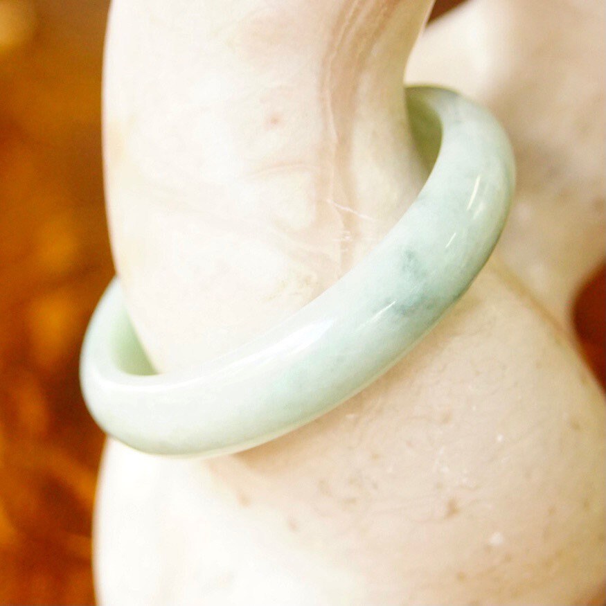 Vintage mid-century solid light green marbled jade bangle bracelet, 54 grams, 7 inches long