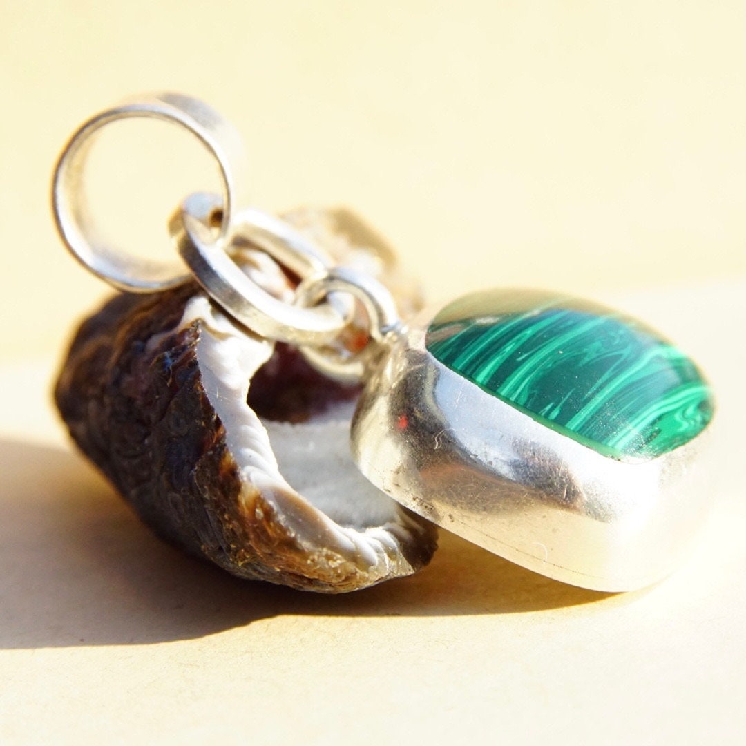 Vintage Taxco sterling silver pendant with a banded malachite stone and double loop bail, Mexican 925 silver modernist jewelry.