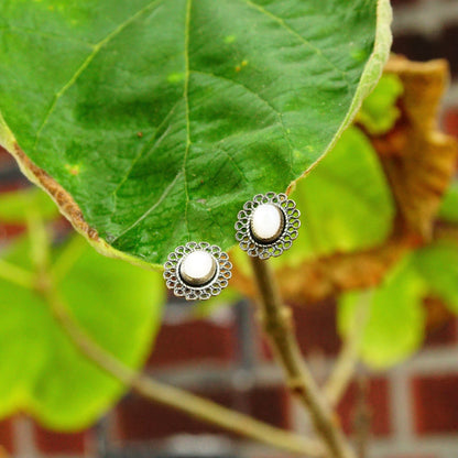 Vintage Silver Filigree Mother Of Pearl Stud Earrings, Iridescent White Shell, Ornate Silver Wire Frame, 5/8" L