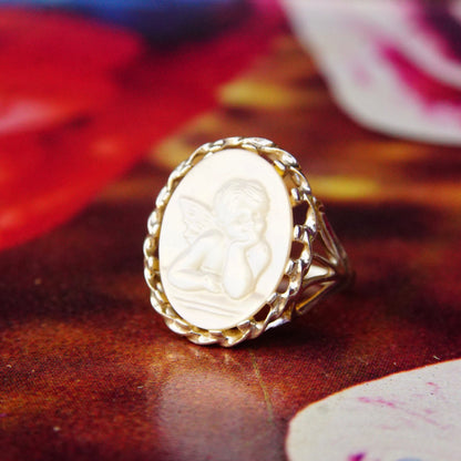 Vintage Sterling Silver Mother Of Pearl Cherub Cameo Ring, Classic Relief Carving Of Iridescent White Shell, Baby Cupid, Size 10 1/2 US