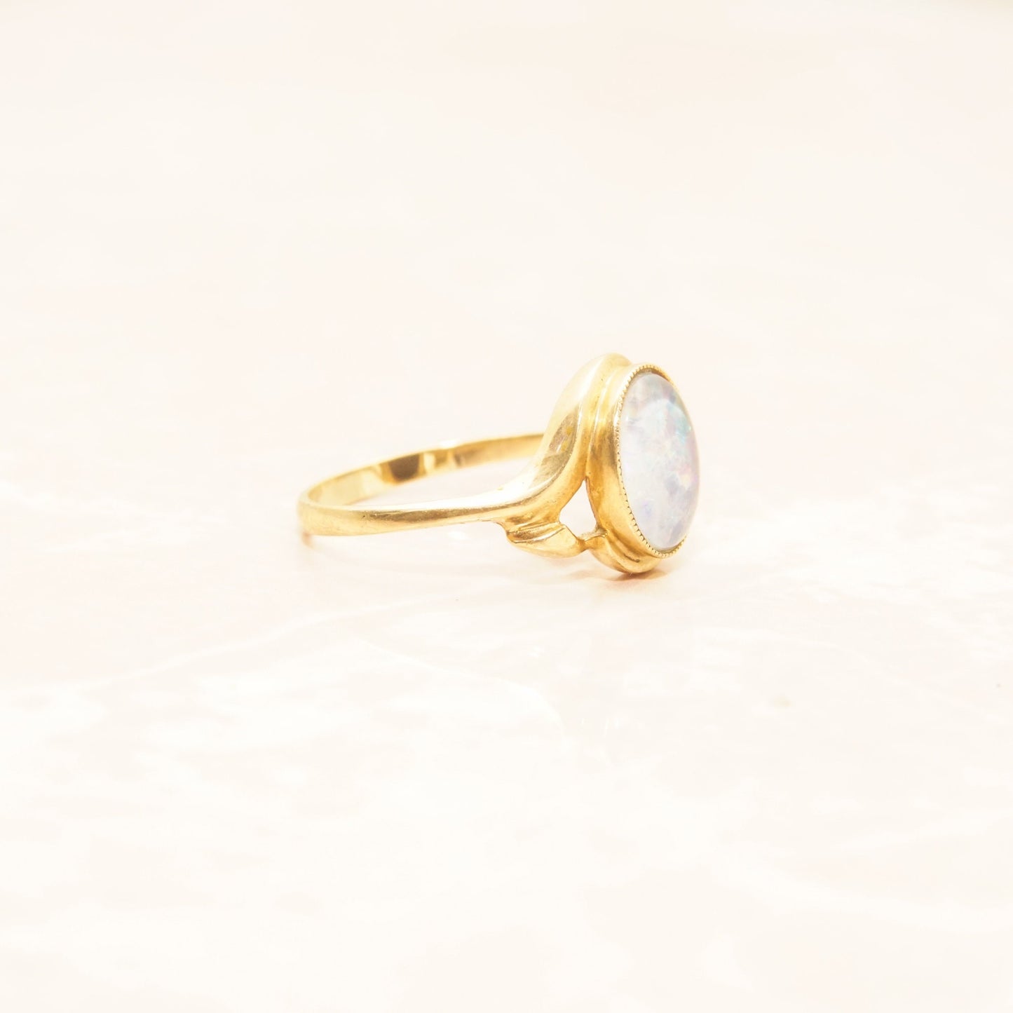 10K yellow gold opal triplet cocktail ring, estate jewelry, size 8 1/4 US