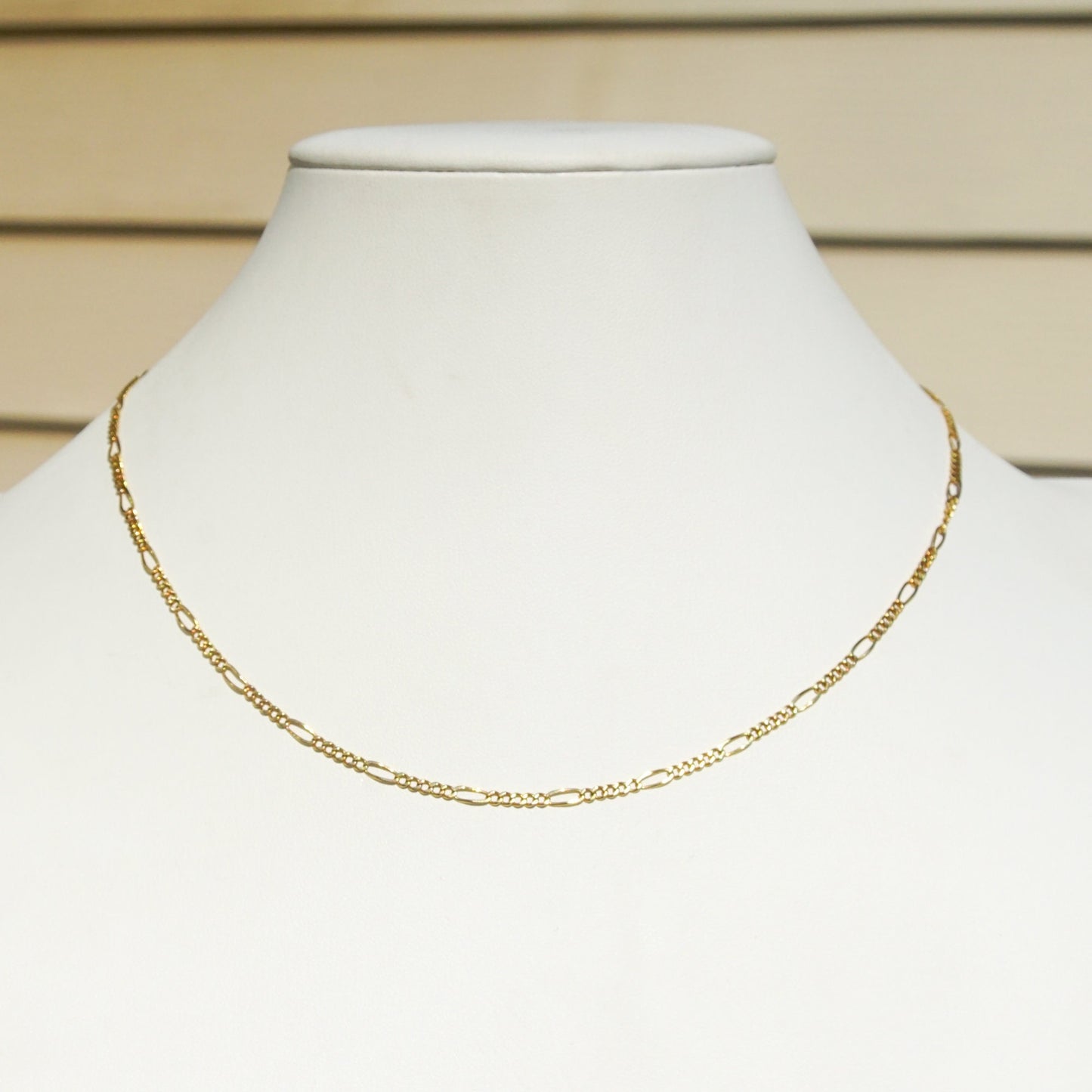 Italian 18K Figaro Chain In Solid Yellow Gold, 2.5mm Gold Link Necklace, Estate Jewelry, 750 Hallmark, 17" L