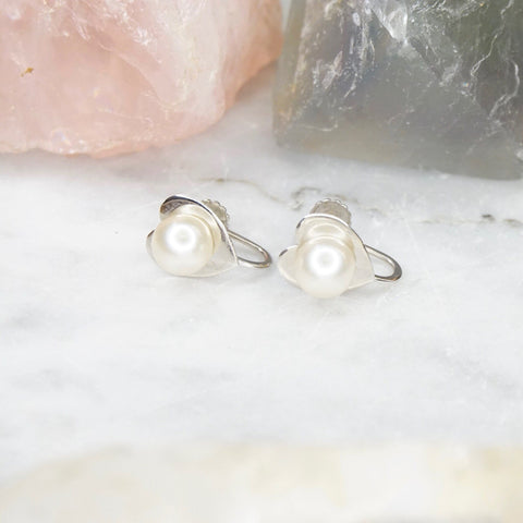 14k White Gold Pearl Heart Screw Back Earrings, Cute Small Gold Earrings With Genuine Pearl, 14k Jewelry - Good's Vintage