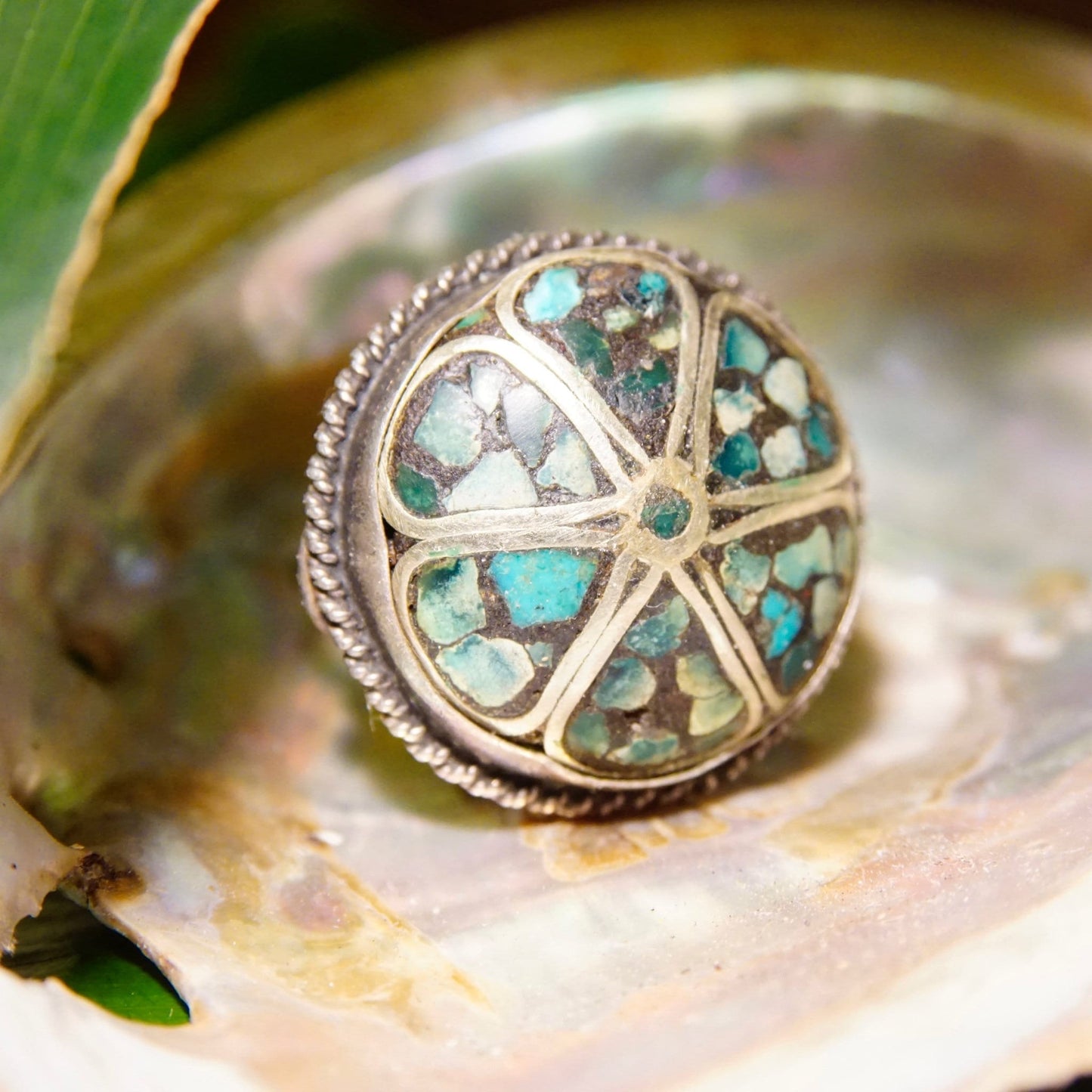 Vintage Silver & Turquoise Mosaic Inlay Flower Dome Ring, Unique Turquoise Ring With Silver Details, Statement Ring, Size 5 US