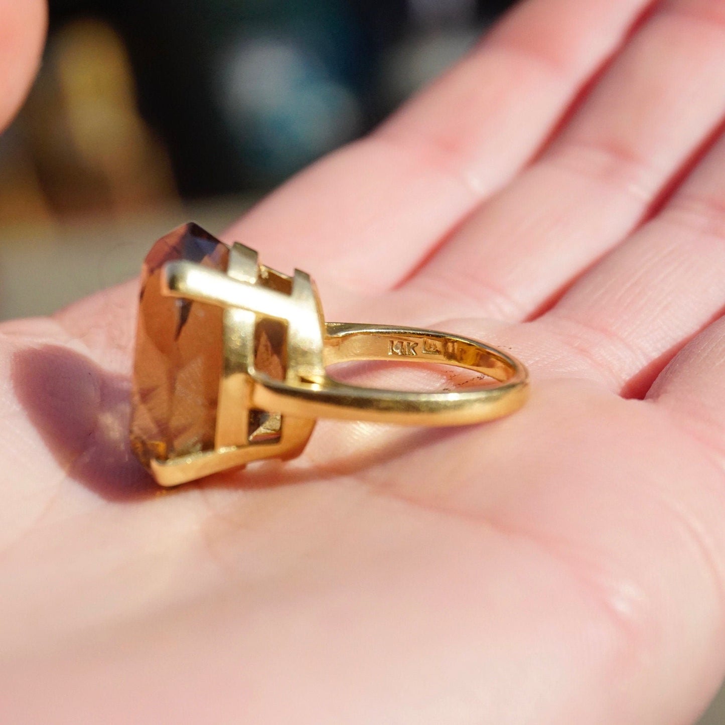 Vintage 14K Gold Smoky Quartz Cocktail Ring, Beautiful Raised Stone Gold Ring, Oval Cut Smoky Quartz Estate Ring, 14K Gold Jewelry