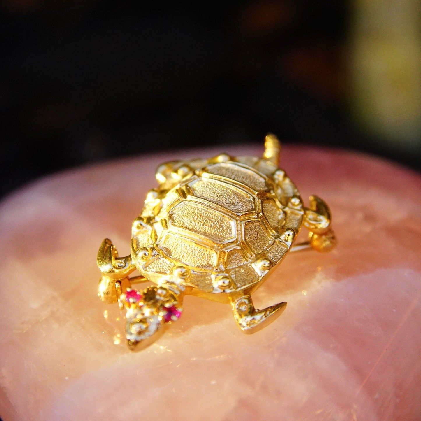 Vintage 14K yellow gold turtle brooch with ruby eyes, small ruby gemstone accents on the shell, cute animal jewelry piece in 585 gold