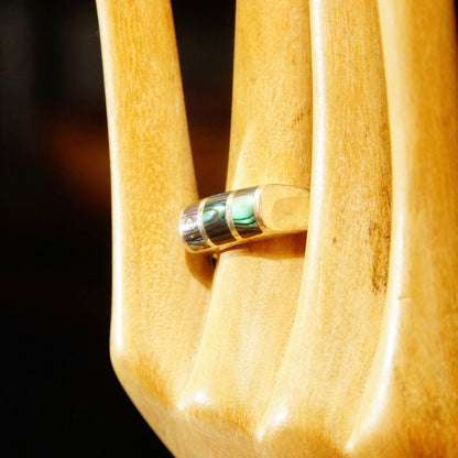 Vintage sterling silver modernist ring with abalone inlay, bohemian saddle style, unisex stacking ring, size 6 1/4 US