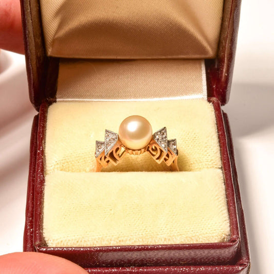 Art Deco Two-Tone Pearl Diamond Accent Ring In 18K Gold, White-Gold Triangular Silhouettes, 5 1/4 US