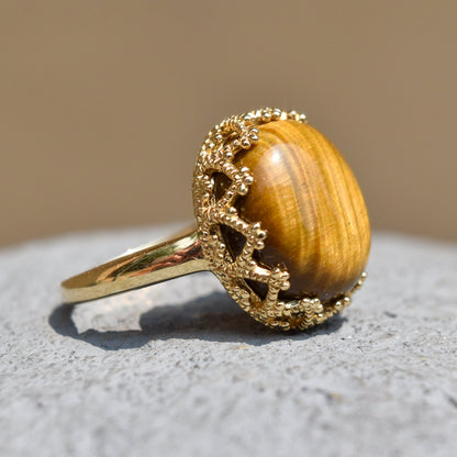Ornate 14K Tigers Eye Cocktail Ring, Scalloped Yellow Gold Setting, Estate Jewelry, 7 1/4 US