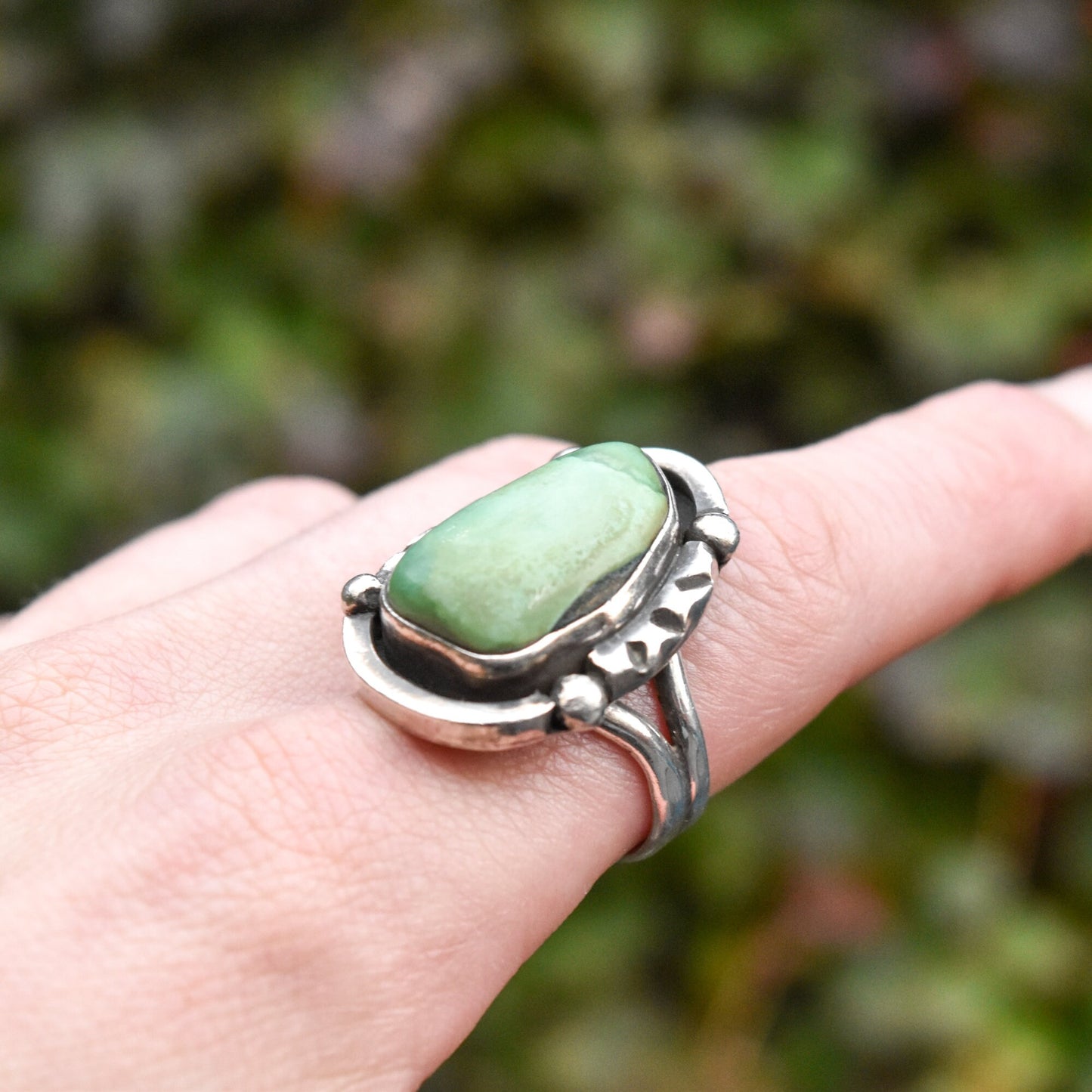 Native American Green Turquoise Ring In Sterling Silver, Hammered Silver, Size 9 3/4 US