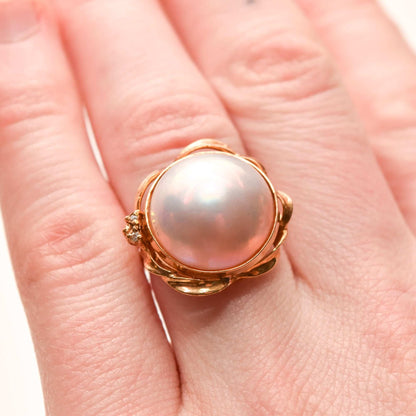 18K Mabe Pearl Diamond Accent Cocktail Ring In Yellow Gold, Estate Jewelry, Size 6 US