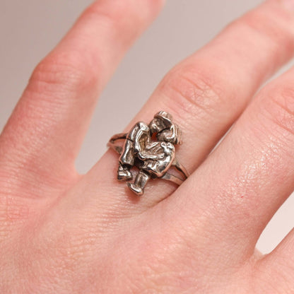 Cute Sterling Silver Lovers Ring With Movable Figures, Boy Girl Couple, Valentines Day Gift, 7 1/4 US