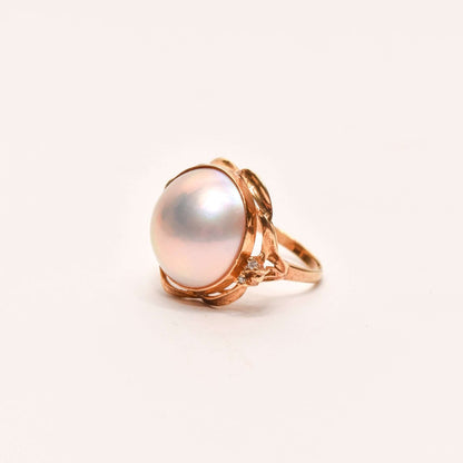 18K Mabe Pearl Diamond Accent Cocktail Ring In Yellow Gold, Estate Jewelry, Size 6 US